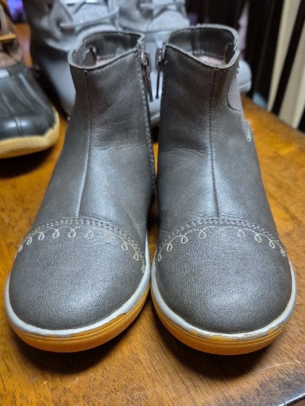 Girls Gray Leather Ankle Boots with Decorative Stitching-Size 11